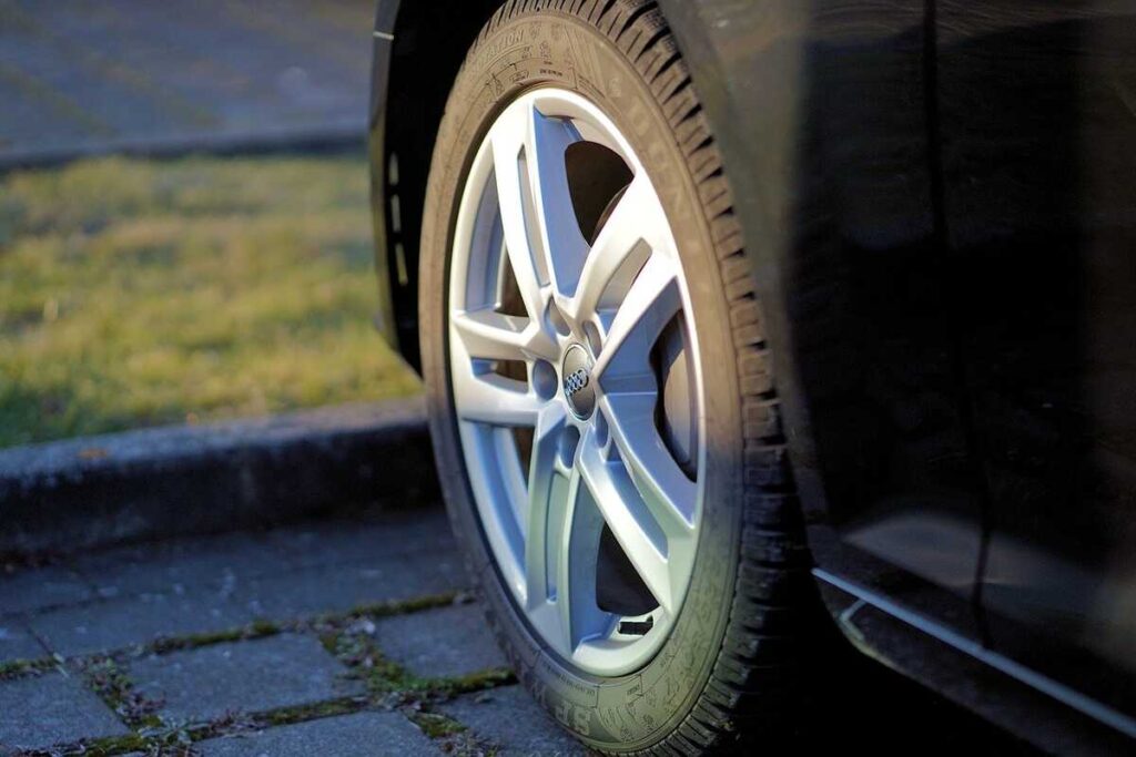 Combien De Temps Pour Changer Un Roulement Arriere Combien de temps durent les pneus de votre voiture